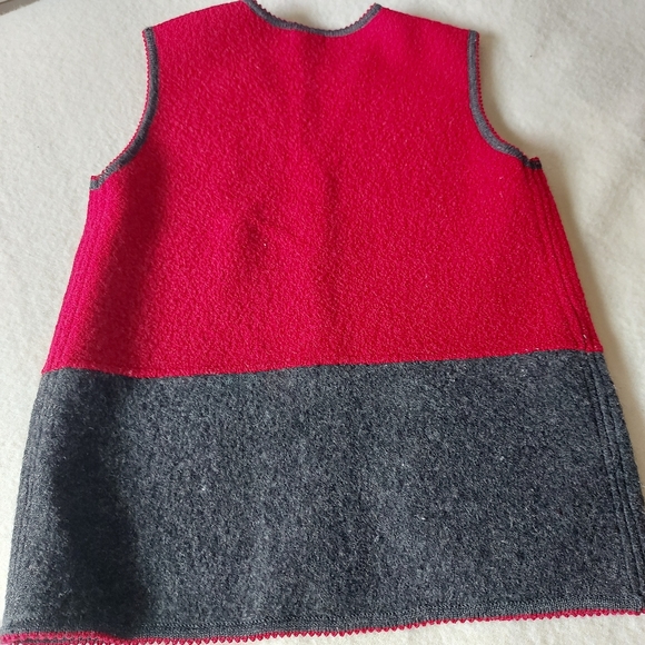 Vintage 100% wool vest floral embroidery - Picture 2 of 7